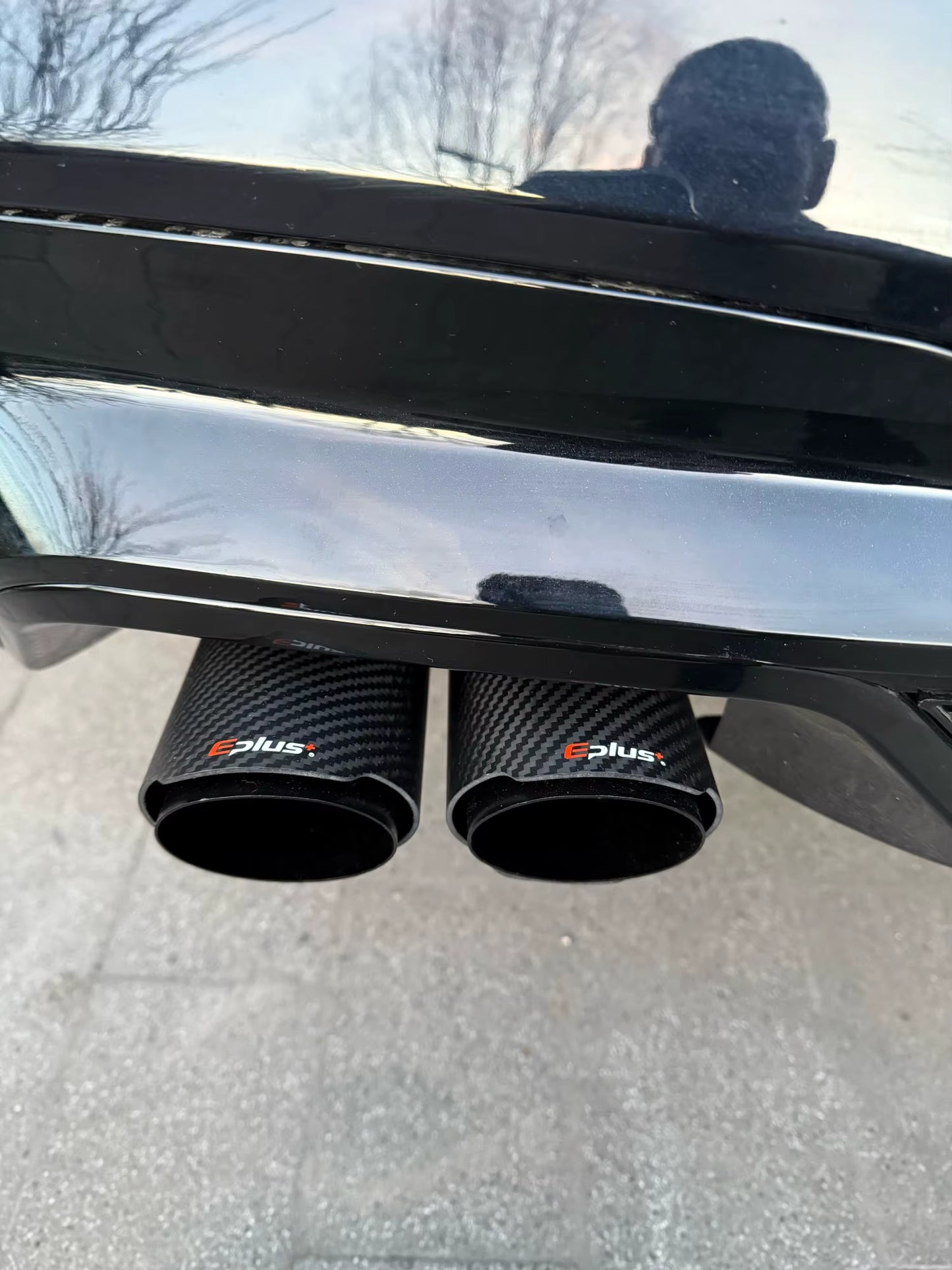 Y-Shape Carbon Fiber Double Exit Exhaust Tip – Universal Fit